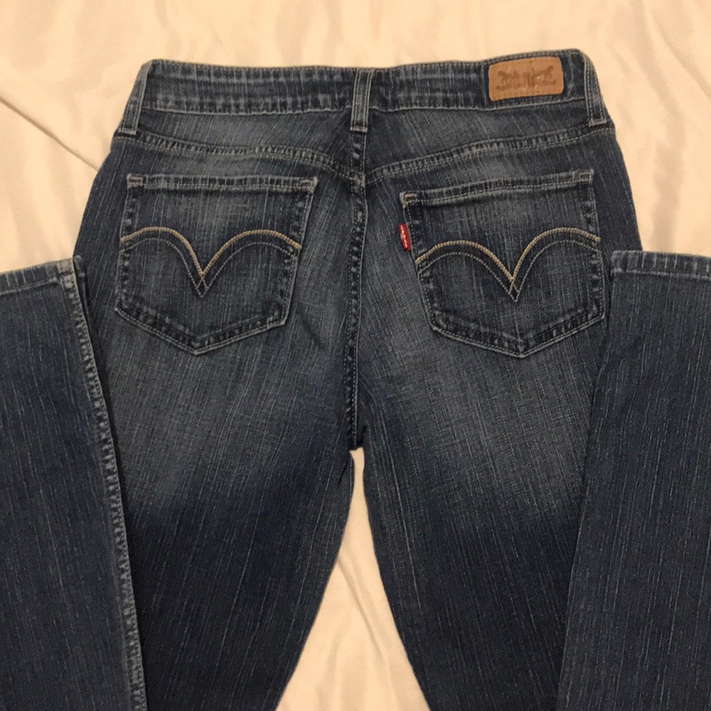 Bootcut levis size 5L
